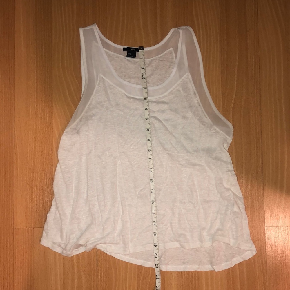 Basic Flowie white tea with see-through trim. High low Hemline